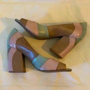 UZN leather color block open toe shoes